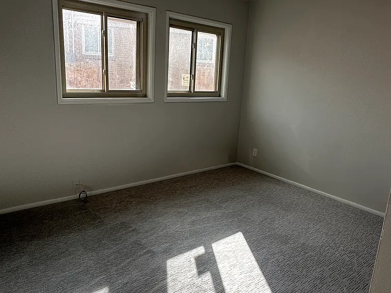 4450 S 250 W — Photo 11