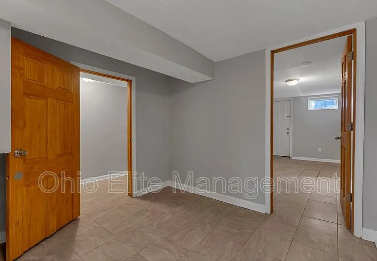 2023 Sullivant Ave — Photo 21