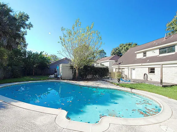 8014 Wray Ct, Houston, TX 77088