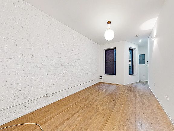 3rd image of 231 N Henry St APT 2R