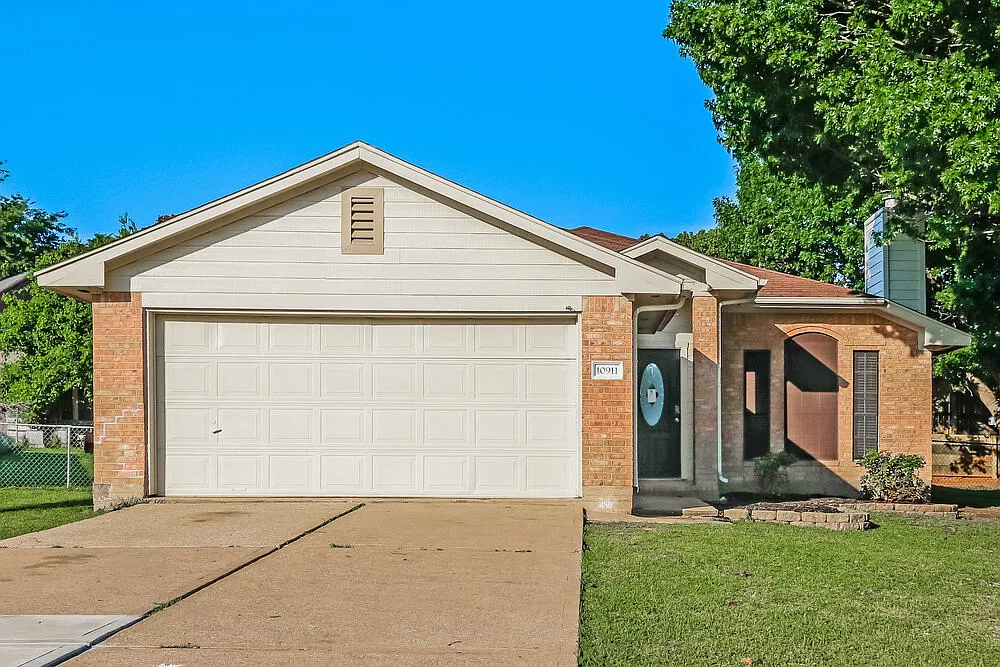 3 bed, 2.0 bath, 1540 sqft, $2,640 — Photo 1