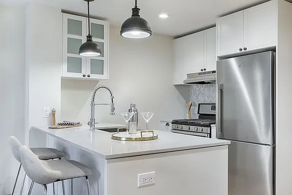 Rented by Halstead Property Development Marketing LLC | media 2