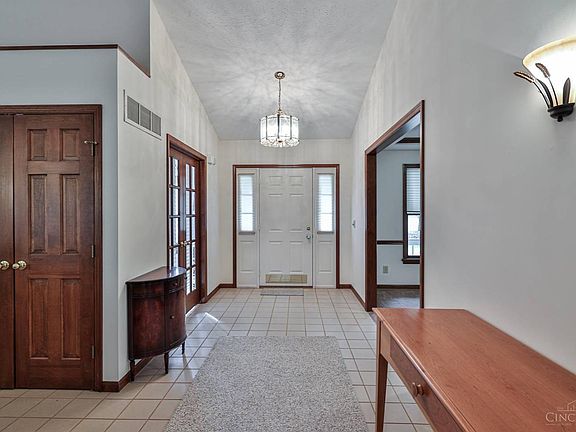 5th image of 11848 Miamitrail Ct