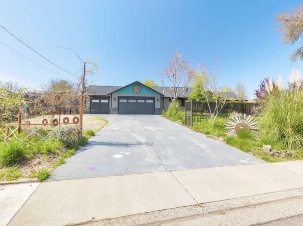 154 Glenn Way, Central Pt, OR 97502