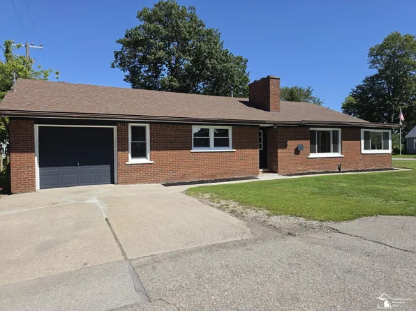 3451 Parkwood Ave, Monroe, MI 48162