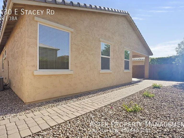 2430 E Stacey Rd — Photo 34