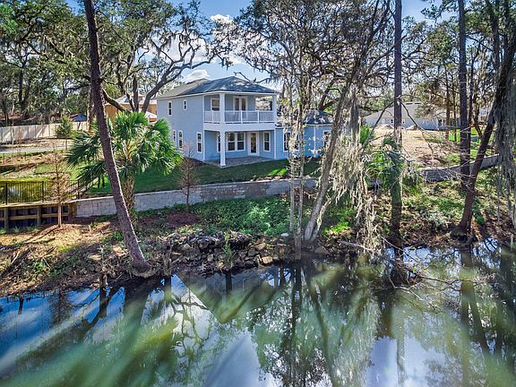 3rd image of 8718 Anglers Cove Dr