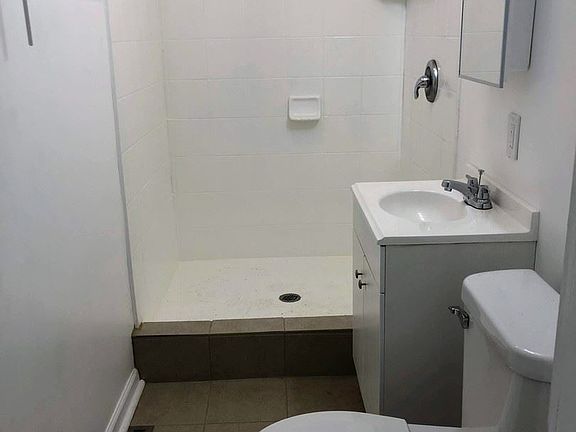 5th image of 1338 Muskegon Ave NW APT 2
