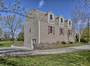 237 Grandview Dr, Hummelstown, PA 17036