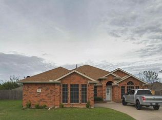 1013 Urban Dr, Desoto, TX 75115