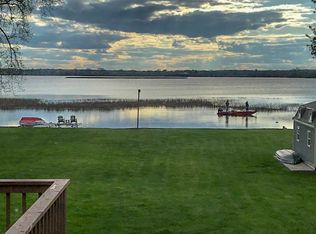 7710 E Wind Lake Rd, Wind Lake, WI 53185