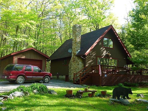3rd image of 1465 Birchwood Dr