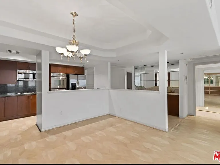 11690 Montana Ave #1003 — Photo 5