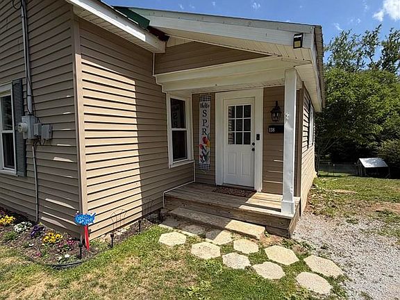 3rd image of 138 Coppock St