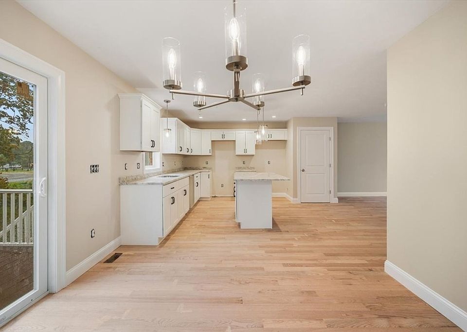 140 N Walker St Taunton MA Zillow