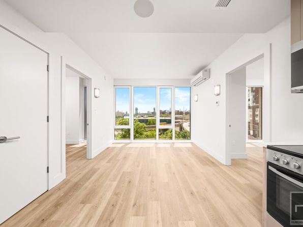 91 Bruckner Blvd #702