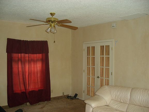3rd image of 501 S Smith Ave