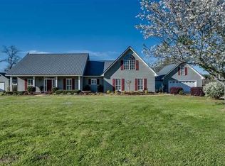 17096 Searcy Rd, Northport, AL 35475