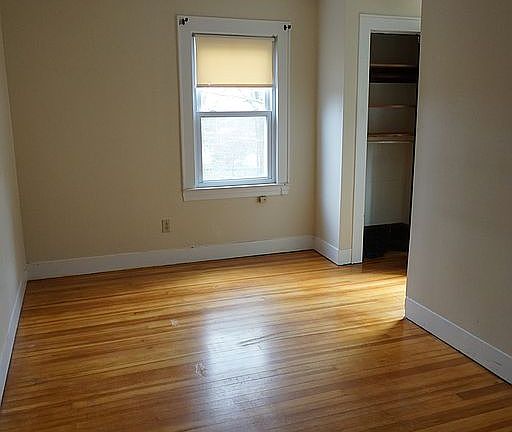 5th image of 37 Renwick Ave #2