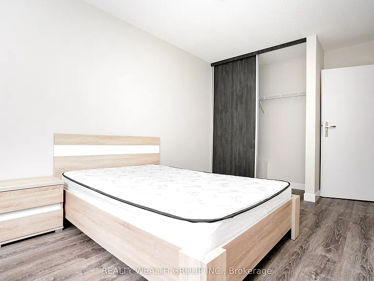 288 Albert St #113 — Photo 14