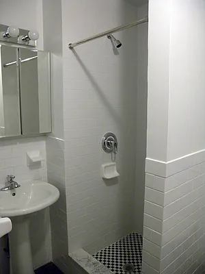 Rented by Gallery Real Estate Group, LLC | media 31