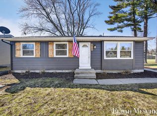 519 Faircrest Ave NW, Grand Rapids, MI 49534
