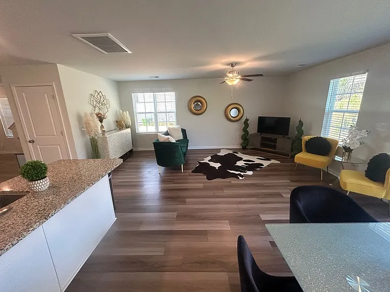 2769 Prince Charles Ct — Photo 5
