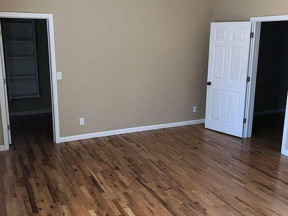 2nd image of 5504 E 5th Pl #A