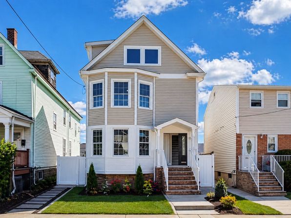 378 Forest St #2