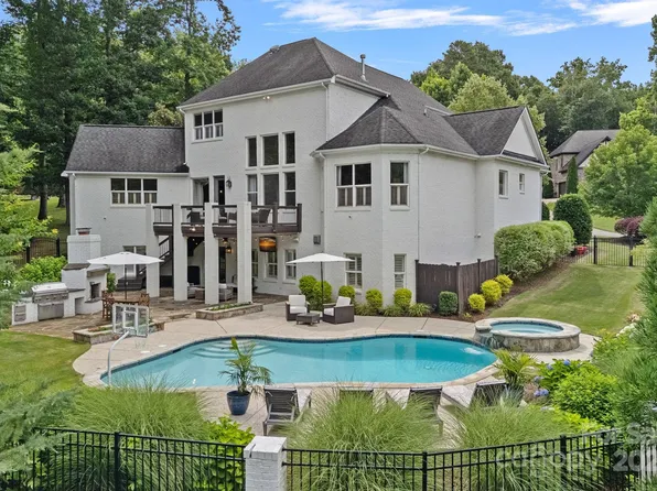 109 Walking Horse Trl, Davidson, NC 28036