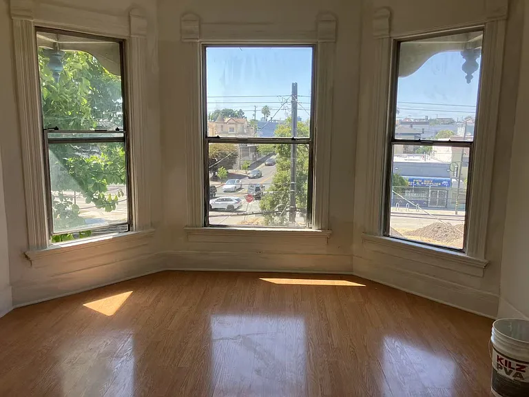 1724 15th Ave #B — Photo 2