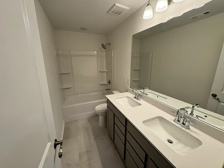 484 Jet Stream Dr — Photo 19