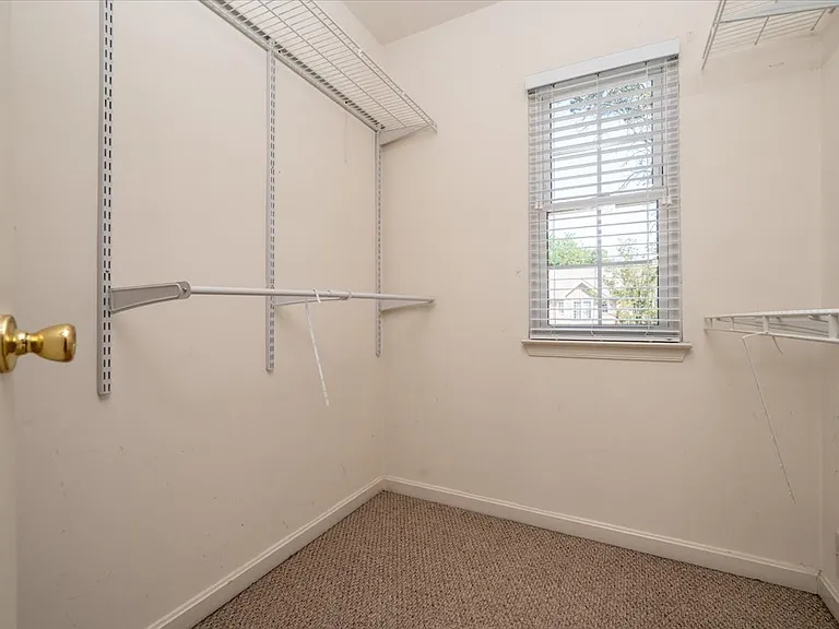 2209 Commissary Cir #284 — Photo 13