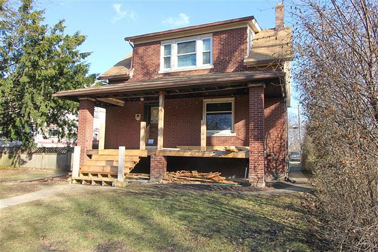 1st image of 612 Beloit Ave