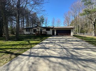 4660 Fernwood 16.85 Dr, Escanaba, MI 49829