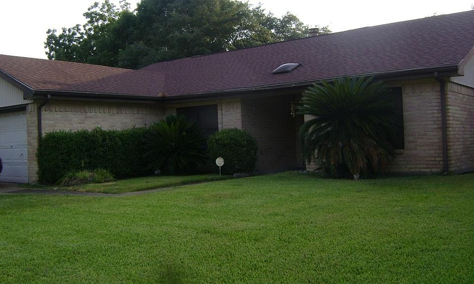 1st image of 10605 Lofty Pines Dr