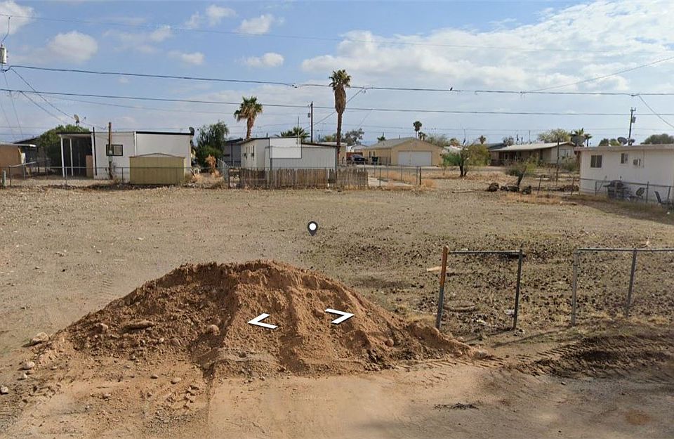 1st image of 1818 Artesia Drive