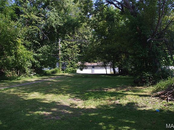 4th image of 106 Hazel Ave