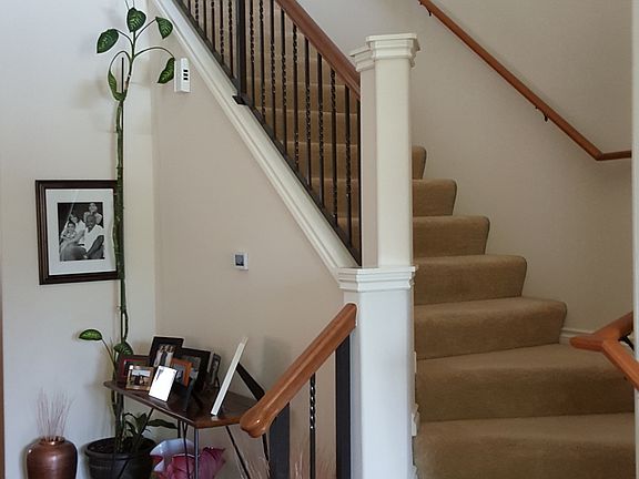 5th image of 6907 Isaac Ct SE