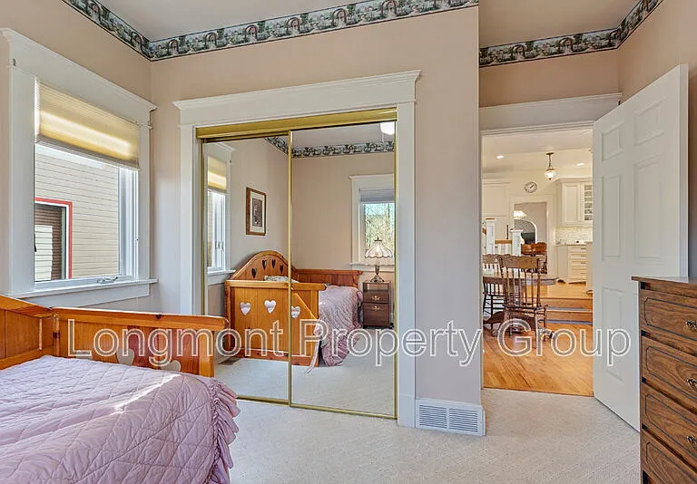 632 Bross St — Photo 21