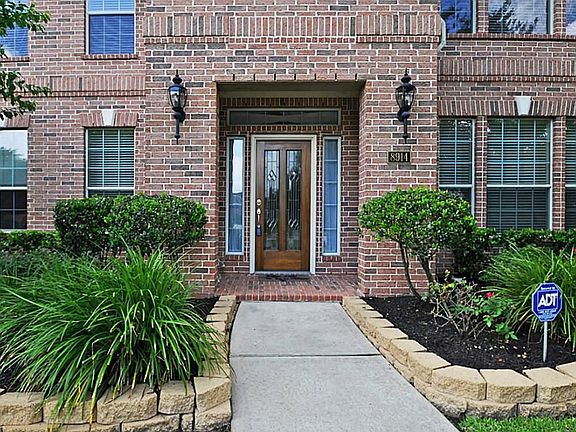 3rd image of 8914 N Fitzgerald Way