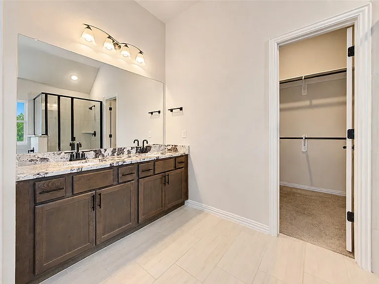101 Sunray Creek Dr — Photo 13