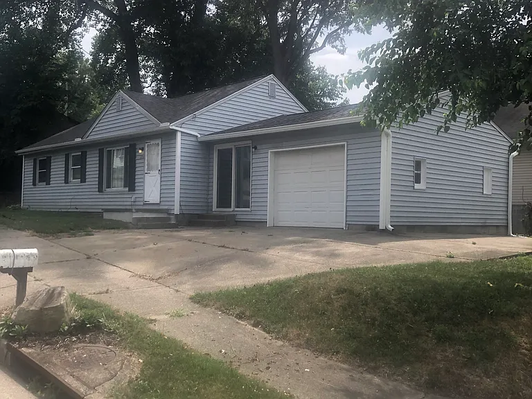 1516 Scenic Way — Photo 1