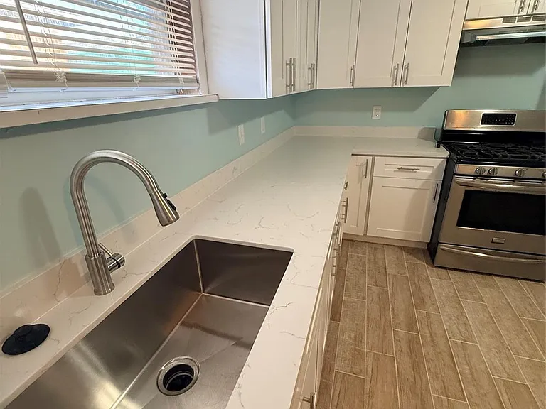 5107 Avenue Q — Photo 10