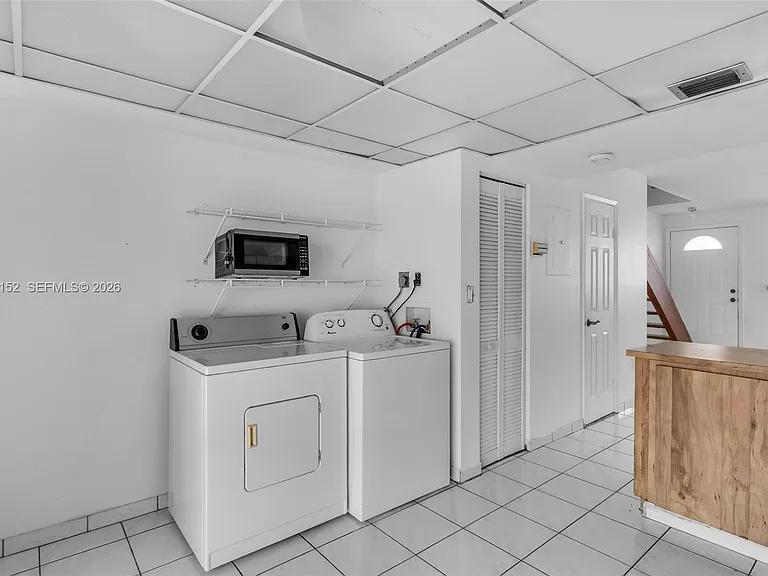 1811 SW 107th Ave #2302 — Photo 11