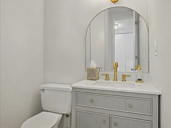 7002 Blvd East image 10 of 29