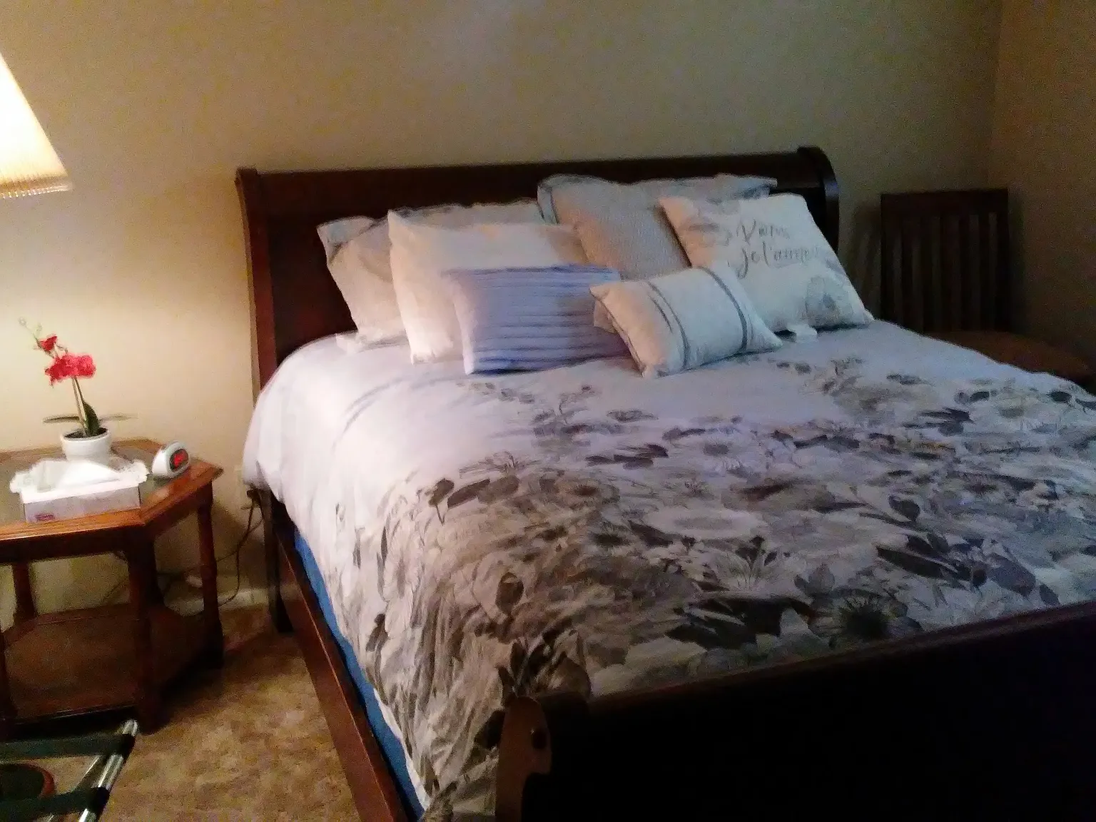 2 bed, 800 sqft, $1,800 — Photo 4