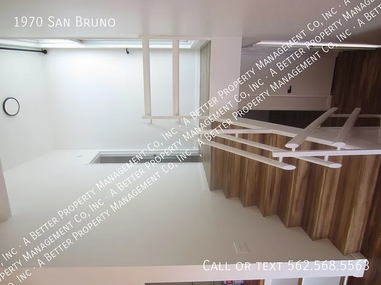 1970 San Bruno — Photo 20