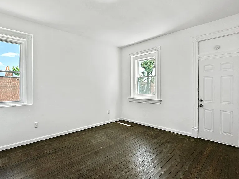 4620 Pope Ave — Photo 12