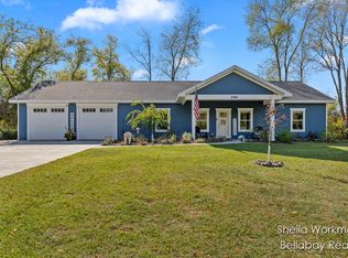 296 Saint Johns St, Freeport, MI 49325